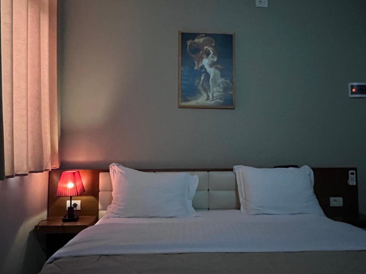 Bobi Hotel Шкодер Экстерьер фото
