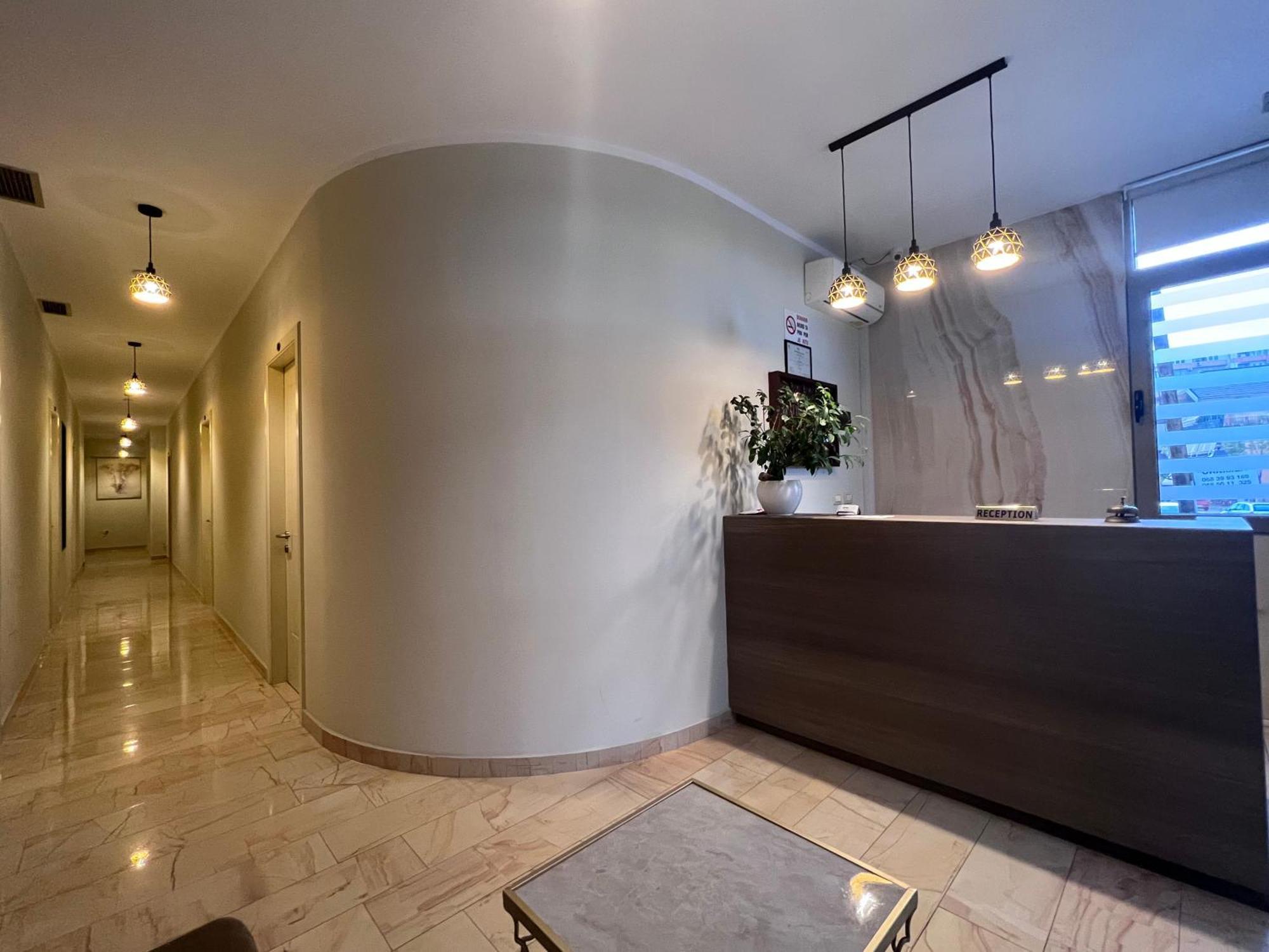 Bobi Hotel Шкодер Экстерьер фото
