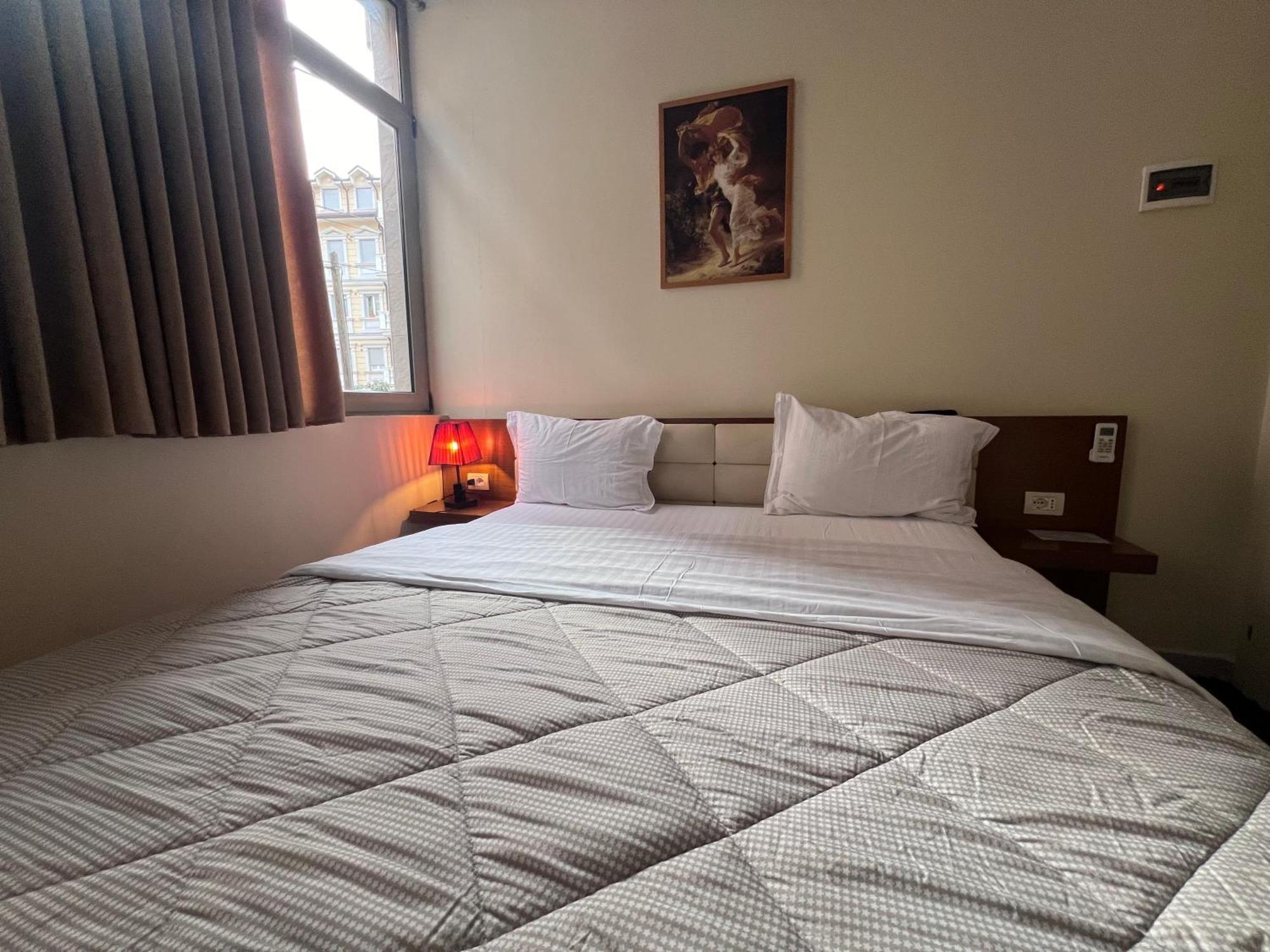 Bobi Hotel Шкодер Экстерьер фото