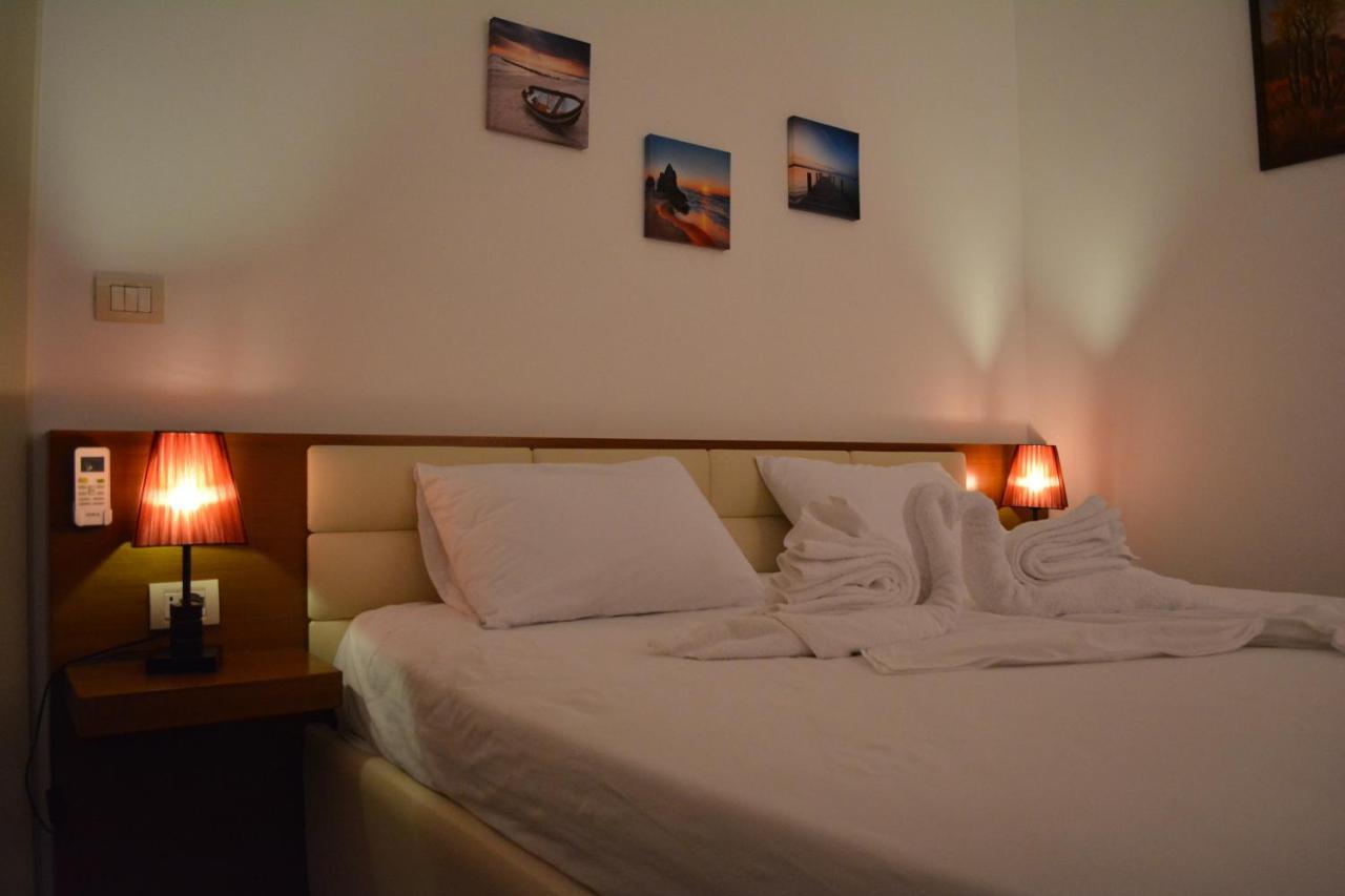 Bobi Hotel Шкодер Экстерьер фото